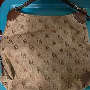 Dooney & Bourke